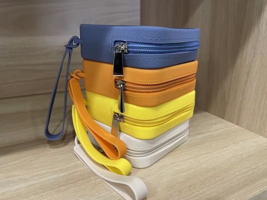 Настраиваемый 100% пищевой силиконовый косметический пакет для аксессуаров для макияжа