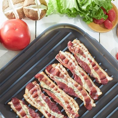 Устойчивая силиконовая беконная сковородка для микроволновки и печи Серая или индивидуальная